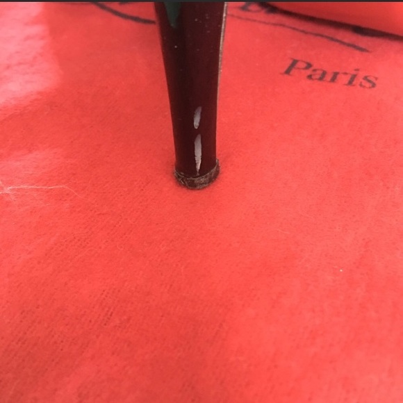 Pre-Loved Christians Louboutin Black Simple Pump Patent Leat - Picture 5 of 7